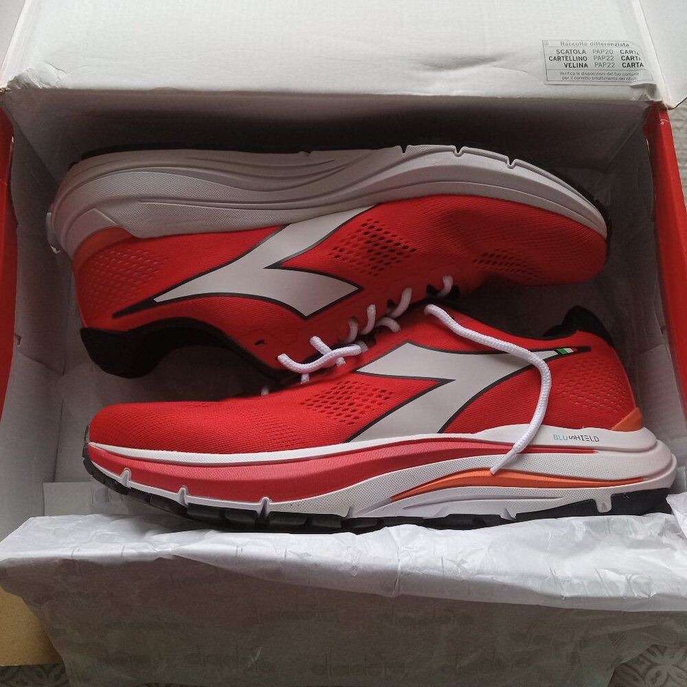 Mens Diadora Mythos 7 Running Shoes